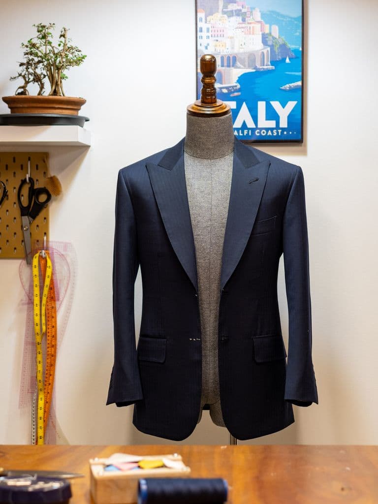 Suit 6